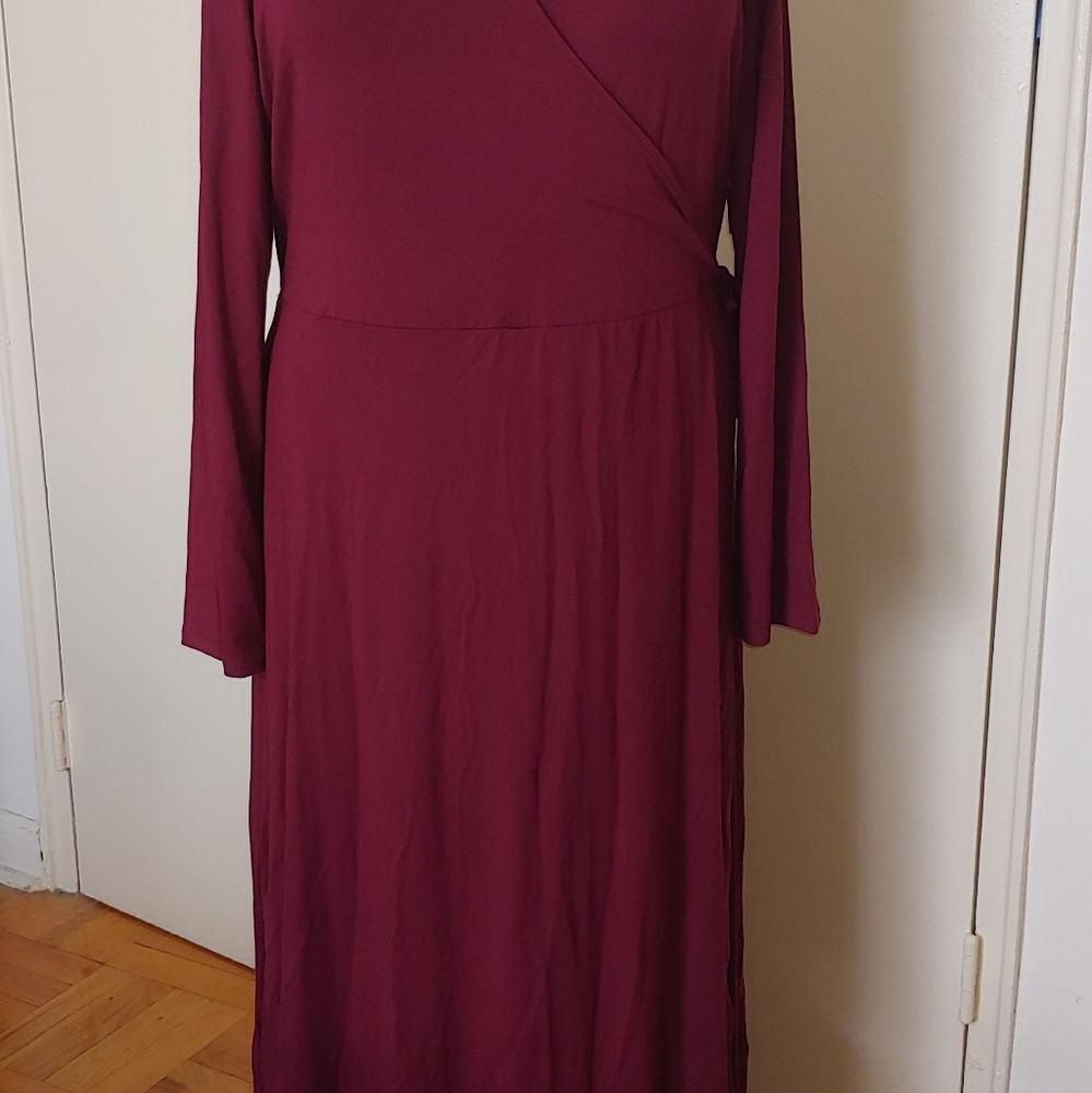 Old Navy XXL Tall burgundy faux wrap dress - Picture 3 of 6